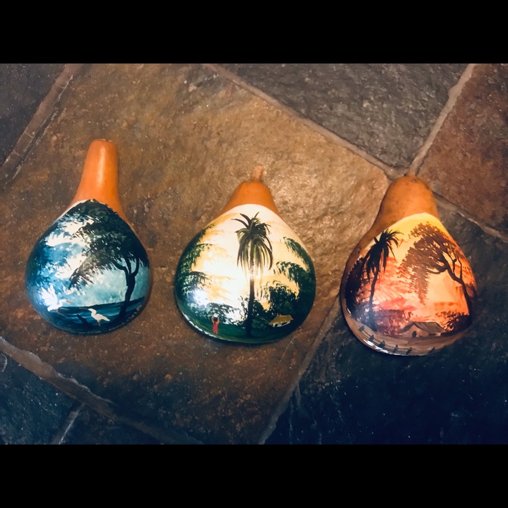 Bolivian Gourd Art